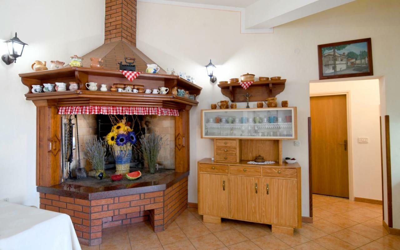Nadia'S House Βίλα Pićan Εξωτερικό φωτογραφία